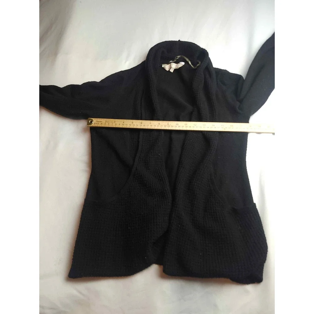Chloe & Jasmine Black Waffle Knit Open Front Shawl Cardigan Sweater Womens M